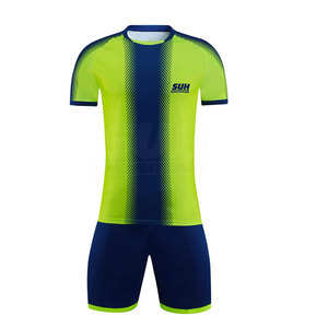 Nuevo Estilo, Servicio OEM, MOQ Bajo, Uniforme de Fútbol Unisex Personalizado, 100% Poliéster, Alta Calidad, Transpirable, de Secado Rápido - Product Image 1