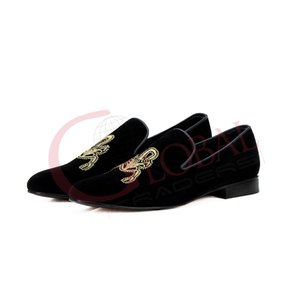 Mocassins de luxe en cuir de vache véritable imprimé, faits à la main, noirs, décontractés, à enfiler pour hommes - Product Image 1