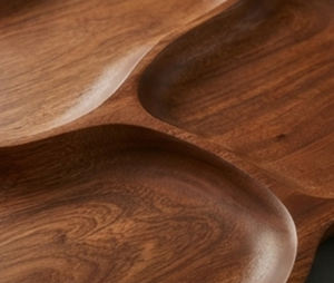 Plato de Servir de Madera Irregular Premium, Hecho a Mano, Pulido, Diseño Minimalista, Platos y Vajilla de Madera Marrón Sólida - Product Image 2