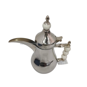 Théière à café arabe traditionnelle KAMRAN, finition miroir argentée, 1L, écologique, poignée perlée en marbre blanc, à charnière - Product Image 6