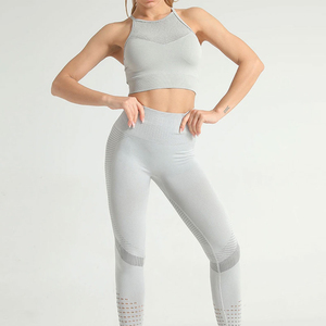 Un service professionnel garantit que les leggings de yoga pour femmes en spandex/nylon/polyester sur mesure répondent aux normes de vente en gros B2B élevées. - Product Image 6