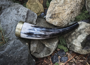 Corne à boire Viking avec support Bière Tasse médiévale Fait à la main Vintage Vin Ox Agate naturelle Corne à boire - Product Image 3