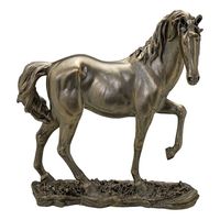 Sculptures uniques de chevaux en aluminium, réalisées avec une maîtrise fiable, une influence artistique et une expression décorative raffinée.