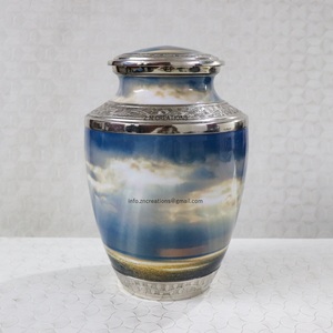 Urne funéraire classique en aluminium gravée avec vue sur la nature, pour cendres humaines, 10 pouces, urne adulte. - Product Image 5