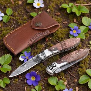 Cuchillo de bolsillo Damasco hecho a mano, edición nueva, personalizado, con mango de madera Pakka azul, el mejor cuchillo plegable para supervivencia y caza. - Product Image 5