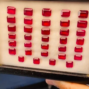Rubis naturels chauffés et traités, lot de 92,56 carats, qualité AAA, avec un lustre superbe et une belle couleur, coupe et polissage parfaits. - Product Image 4