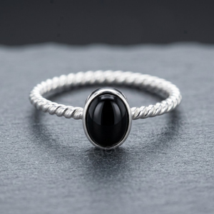 Anillo de Plata de Ley 925 con Piedra de Ónix Negra Ovalada de 6x8 mm, Joyería Fina para Dedo, Engaste de Bisel Hecho a Mano, Estilo Minimalista, Unisex - Product Image 1