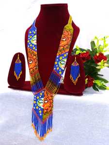 Ensemble de colliers élégants en perles de verre avec un design de bijoux artisanal unique pour les femmes soucieuses de la mode - Product Image 5