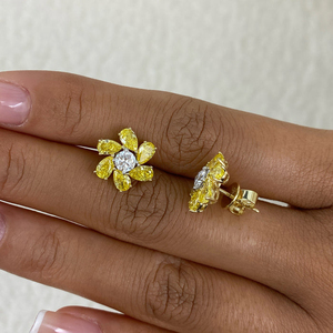 ต่างหูเพชรทรงสวยหรู ได้รับการรับรองจาก IGI ทองคำขาว 18k เครื่องประดับงานแต่งงานสุดคลาสสิกสำหรับเธอ ต่างหูเพชรเม็ดเดี่ยวทรงสี่เหลี่ยมจัตุรัสที่สร้างขึ้นในห้องปฏิบัติการ ดีไซน์เหนือกาลเวลา - Product Image 5