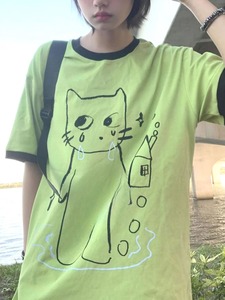 T-shirt décontracté pour femme vert lime avec imprimé chat dessiné à la main, col rond, manches courtes, coupe ample, en coton, pour le printemps et l'été - Product Image 2