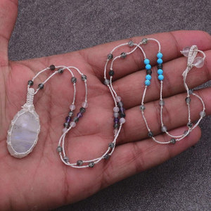 สร้อยคอหินมูนสโตนถักมือแบบมาคราเม่ เชือกสีขาว จี้ปรับได้ ประดับลูกปัด สไตล์โบโฮ เครื่องประดับคริสตัลบำบัด สำหรับผู้หญิง ของขวัญ - Product Image 2