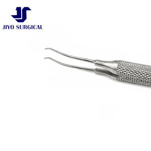 Pinces chirurgicales oculaires professionnelles Colibri 4 1/8 po avec précision de 0,12 mm, embouts à 1×2 dents orientés à 45 degrés et manche rond - Product Image 3