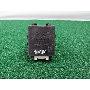 300 ECU y Módulos de Computación Usados 8594033110 - Product Image 1