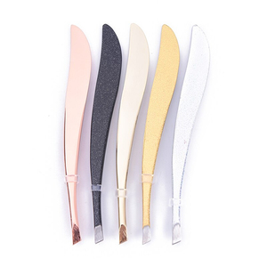 Pince à épiler professionnelle pour femmes, couleur or 24 carats, en acier inoxydable, outils de maquillage et de beauté, 1 pièce - Product Image 1