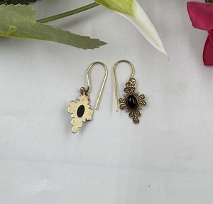 Handmade Black Onyx Flower Design Gold Plated Brass <b>Earrings</b> Vintage Designer Gemstone <b>Hook</b> <b>Earrings</b> for Women - Product Image 3