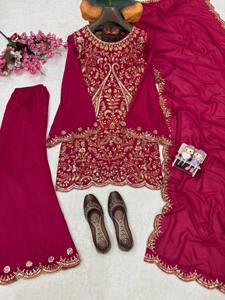 Ensemble Kurta brodé bordeaux pour femme avec dupatta, coupe ample, longueur au sol, tenue traditionnelle indienne et pakistanaise, toutes saisons - Product Image 6