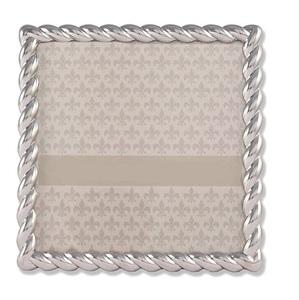 ขาตั้งแบบแบนเคลือบผิวสีทองโบราณสไตล์เฮอริเทจ ทำด้วยมือทั้งชิ้น - Product Image 4