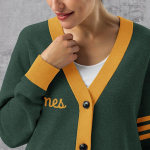 Cardigan en tricot brodé vert, numéro 24 jaune, col en V uni, manches longues, pull décontracté pour femme, toutes saisons, boutonné - Product Image 4