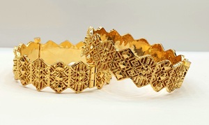 Venta al por mayor de brazaletes SARA para mujer, chapados en oro de 24K, de latón, clásicos, elegantes, de alta calidad, para compromiso, boda y joyería. - Product Image 2