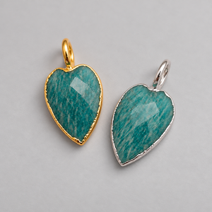 Colgante de Corazón de Amazonita Facetada, Gema Verde Turquesa, Bisel en Tono Oro y Plata, Suministros para Fabricación de Joyería al por Mayor - Product Image 1