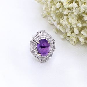 Bague en argent sterling 925 massif avec cabochon ovale naturel en améthyste et pavé de diamants, motif filigrane, collection Memoria Jewels - Product Image 2