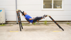 บันไดอลูมิเนียม VIETLADDERS EN131 แบบ 4 ตอน รุ่น NVLG-45 ปรับได้หลายระดับ ใช้ในบ้าน ซูเปอร์มาร์เก็ต ความสูงพับเก็บได้ 700 ซม. น้ำหนัก 18.5 กก. - Product Image 6