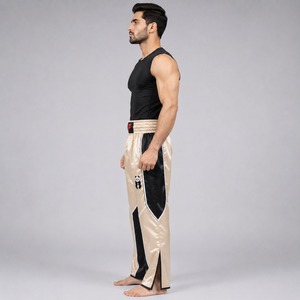 Pantalon de kick-boxing léger offrant un confort supérieur, une gestion optimale de l'humidité et une durabilité fiable pour chaque entraînement. - Product Image 3