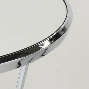 Table basse en verre avec cadre en métal plaqué cuivre rond moderne à succès avec un grand espace Meubles essentiels pour la maison - Product Image 2