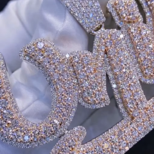 Colgante de Moissanita de Corte Redondo, Estilo Hip Hop, Plata 925, Totalmente Cubierto de Circonitas, Colgante Bicolor con Iniciales Personalizadas para Hombre - Product Image 3