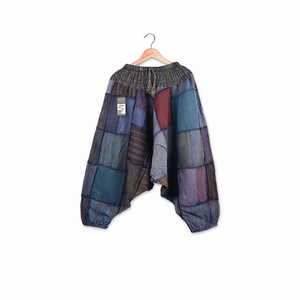 Pantalons en coton du Népal, cintres pour pantalons et jupes en gros - Product Image 1