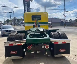 Camión Semirremolque Peterbilt 589 Sleeper 2020-2022 Listo para Enviar - 72 Pulgadas, 18 Velocidades, Manual, Techo Plano, Usado, con Garantía - Product Image 3