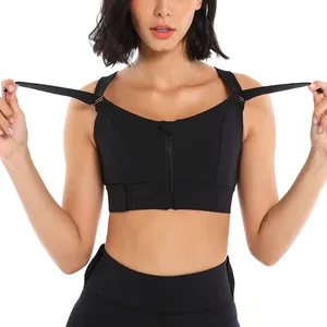 Soutien-gorge de sport blanc à maintien élevé, rembourré, grande taille, idéal pour l'entraînement et les activités sportives à fort impact, pour femmes à forte poitrine - Product Image 2