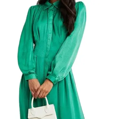 Vestido maxi slim fit chique verde liso linha A - Eleve seu estilo com gola elegante, decote e silhueta fluida