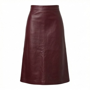 Jupe trapèze en similicuir pour femme, longueur genou, couleur unie, style minimaliste, brillante, taille normale, toutes saisons - Product Image 1