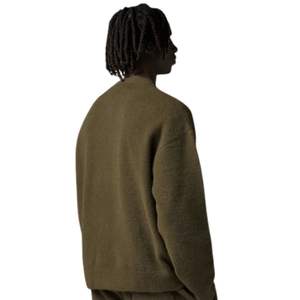 Pull en tricot kaki, coton doux de qualité supérieure, coupe décontractée confortable, manches longues, vêtement décontracté pour un confort quotidien - Product Image 5