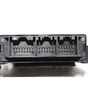 ECUs y Módulos de Computación S80 Usados 30710957 - Product Image 5