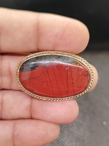 Colgante de latón con ranura de jaspe de sangre natural |   Colgante de latón hecho a mano con piedras preciosas |   Joyería Chapada en Oro |   Fabricante Mayorista OEM ODM - Product Image 3