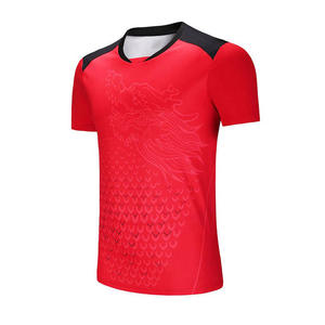 Tenue de sport personnalisée pour hommes, t-shirts et shorts en polyester respirant, taille plus, design imprimé - Product Image 2