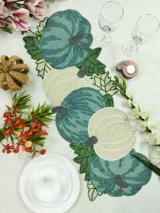 Chemin de table en tissu durable, fait main, écologique, de luxe oriental, forme personnalisée, motif lotus perlé - Product Image 1