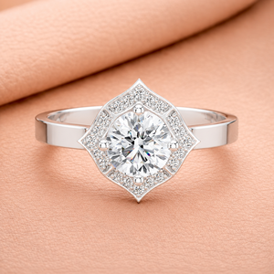 Anillo de Diamantes con Halo en Forma de Estrella para Mujer en Oro, Plata y Oro Rosa, Colección de Joyería Elegante para Compromiso - Product Image 2
