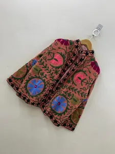 Chaqueta Tradicional de Algodón Color Durazno Bordada a Mano para Mujer, con Mangas Largas, Perfecta para Ocasiones Festivas - Product Image 5