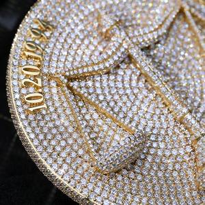 Colgante Vintage de Plata de Ley 925 con Moissanita de 6.00 Ct, Unisex, Personalizable con Letra M, Chapado en Oro Blanco, con Diamantes - Product Image 6