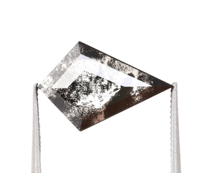 OM GEMS Diamante de laboratorio de corte fantasía Sal y Pimienta de 1.80 Ct con forma de cometa única, Diamante de laboratorio suelto personalizado de Sal y Pimienta para joyería - Product Image 3