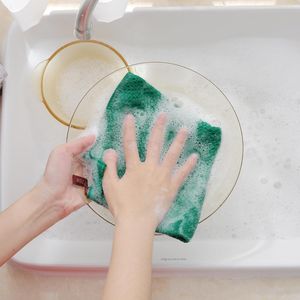 Set di 6 Panni da Cucina Ultra Morbidi in Cotone 100% a Nido d'Ape, Asciugatura Rapida, 30x30 cm, Verde Scuro, Assorbenti per Pulizia - Product Image 3