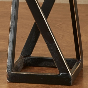 Ensemble de 3 bougeoirs géométriques vintage en fer noir vieilli, supports à bougies à plusieurs niveaux pour mariages rustiques et accents de salle à manger - Product Image 4