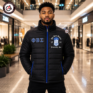 เสื้อแจ็คเก็ตพัฟเฟอร์ฤดูหนาวแบบกำหนดเอง Phi Beta Sigma สำหรับผู้ชาย คอตั้ง สวมใส่สบาย ทนลม บุด้วยใยโพลีเอสเตอร์ 100% - Product Image 2