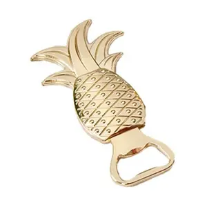 Unique bar Royal Luxury Bright Golden Brass ananas Design in rilievo apribottiglie accessori per vino e Bar fatti a mano