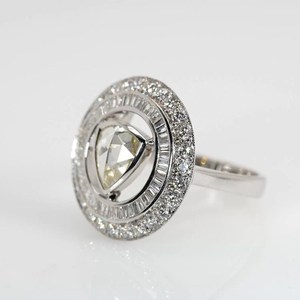 แหวนเพชรทรงสามเหลี่ยมมอสซาไนต์ รุ่นคลาสสิค สำหรับผู้หญิง เงินแท้ 925 ของแท้ เหมาะสำหรับงานวันเกิด งานเลี้ยง และเป็นของขวัญสำหรับคนรัก - Product Image 3