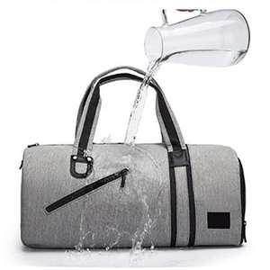 Sacs de sport multi-poches pour hommes et femmes avec poignée supérieure, sacs de sport imperméables pour activités de plein air, fabriqués au Pakistan - Product Image 2