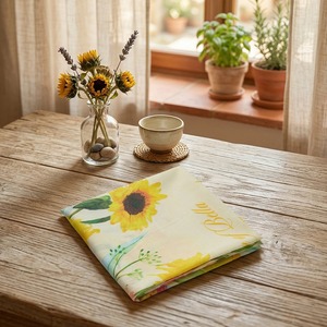 [K-ESSENTIALS] Pañuelo de tela de algodón 60s 50x50cm con diseño de flor amarilla, suave, ecológico y multiusos - Product Image 1